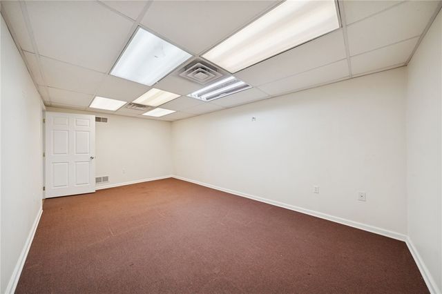 135 E 6th Ave, Tarentum, PA 15084