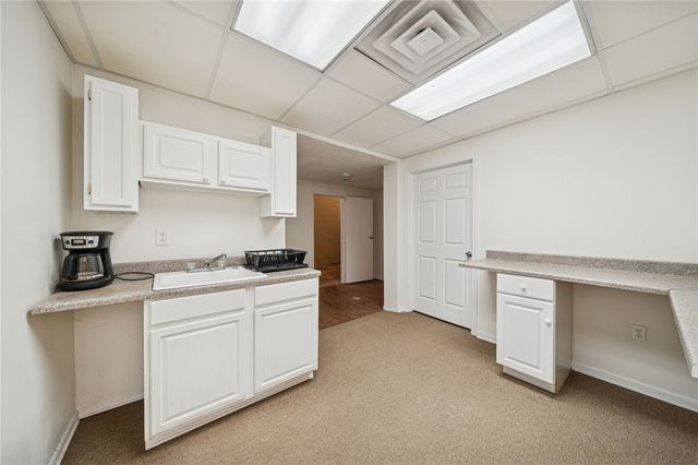 135 E 6th Ave, Tarentum, PA 15084