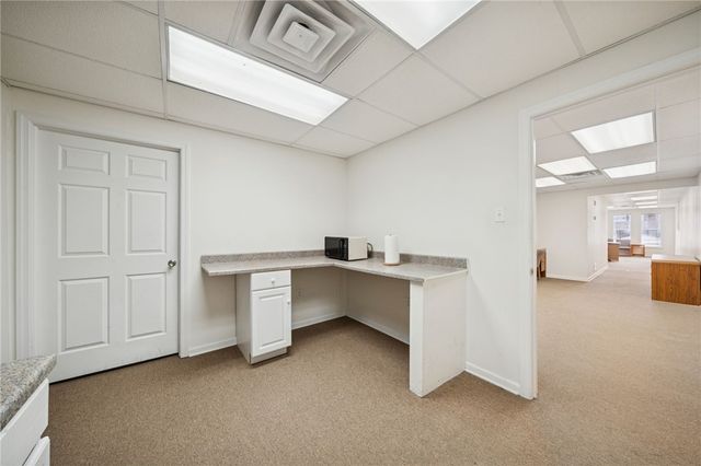 135 E 6th Ave, Tarentum, PA 15084