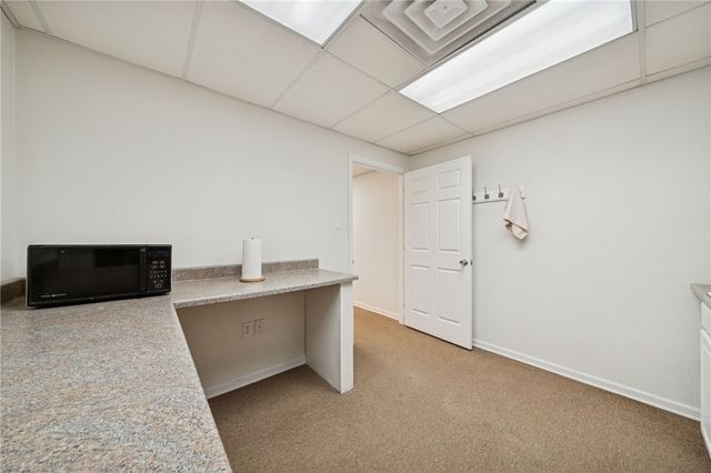 135 E 6th Ave, Tarentum, PA 15084