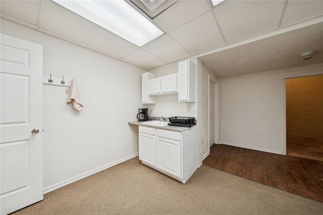 135 E 6th Ave, Tarentum, PA 15084