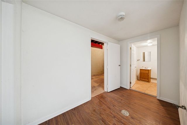 135 E 6th Ave, Tarentum, PA 15084