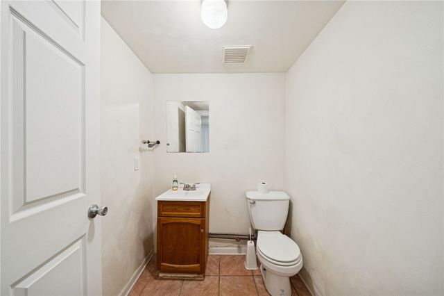 135 E 6th Ave, Tarentum, PA 15084