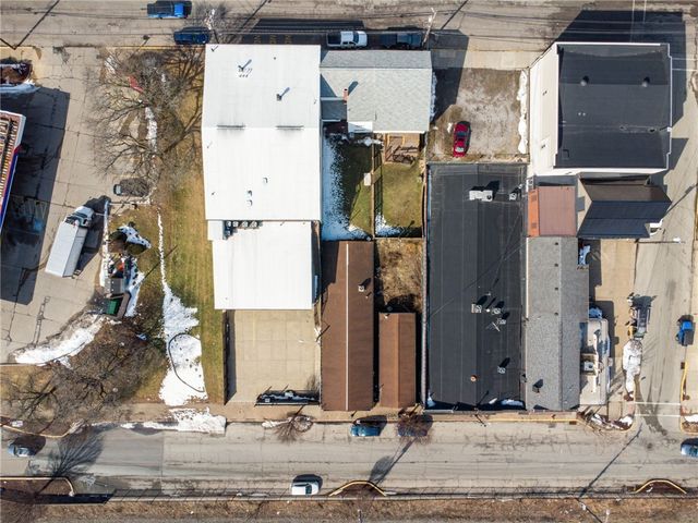 135 E 6th Ave, Tarentum, PA 15084