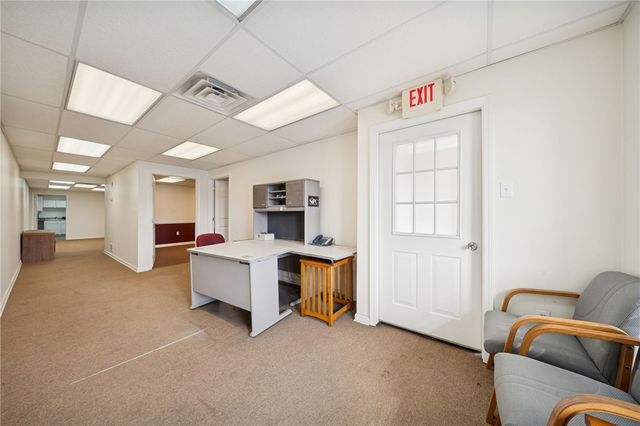 135 E 6th Ave, Tarentum, PA 15084