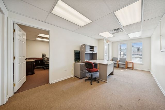 135 E 6th Ave, Tarentum, PA 15084