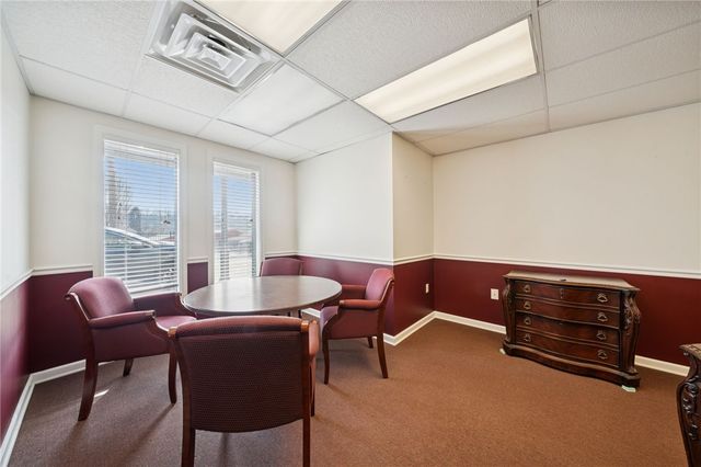 135 E 6th Ave, Tarentum, PA 15084