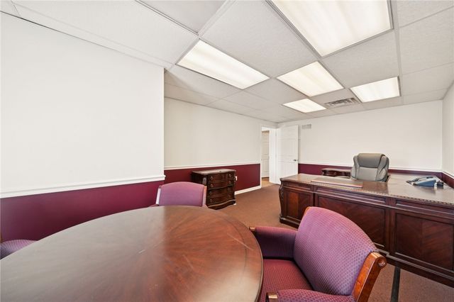 135 E 6th Ave, Tarentum, PA 15084