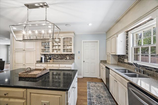 5311 S ANGELA RD, Memphis, TN 38120