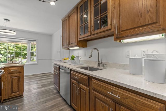 24101 LOG HOUSE RD, Gaithersburg, MD 20882