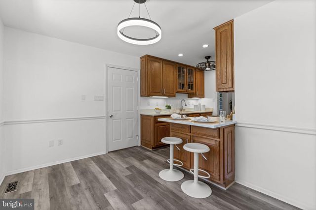 24101 LOG HOUSE RD, Gaithersburg, MD 20882