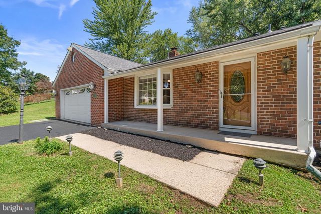 24101 LOG HOUSE RD, Gaithersburg, MD 20882
