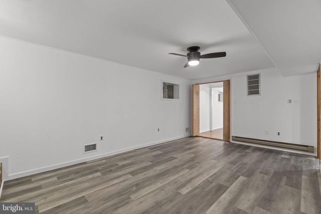 24101 LOG HOUSE RD, Gaithersburg, MD 20882