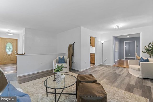 24101 LOG HOUSE RD, Gaithersburg, MD 20882