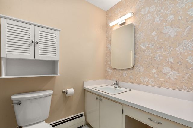26 Arrowhead Rd, Weston, MA 02493