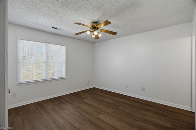 814 Guilford College Road 144, Greensboro, NC 27409