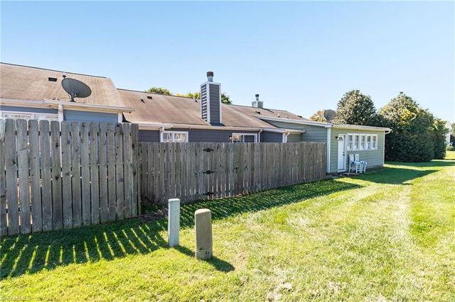 814 Guilford College Road 144, Greensboro, NC 27409