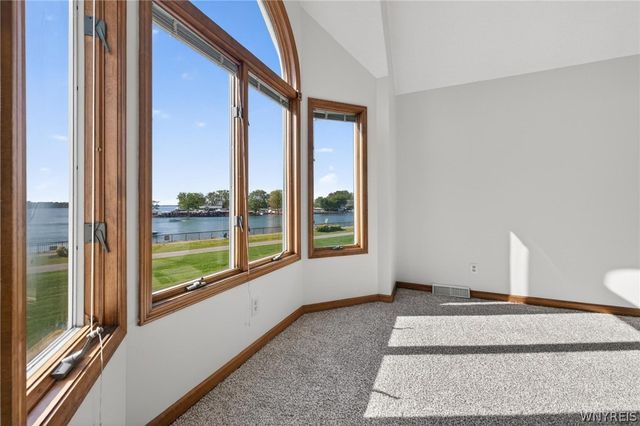 232 Niagara Shore Drive, Tonawanda, NY 14150