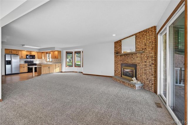 232 Niagara Shore Drive, Tonawanda, NY 14150