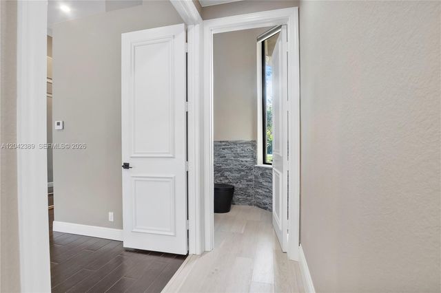 5755 NW 72nd Way, Parkland, FL 33067