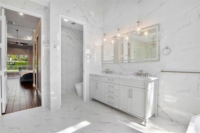 5755 NW 72nd Way, Parkland, FL 33067