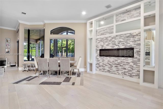 5755 NW 72nd Way, Parkland, FL 33067