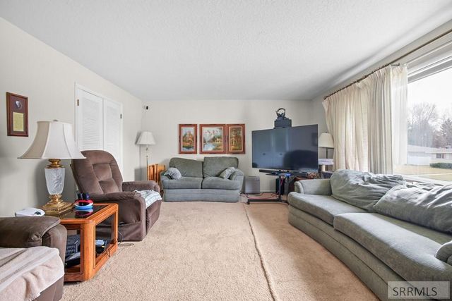 1780 Carmel Drive, Idaho Falls, ID 83402