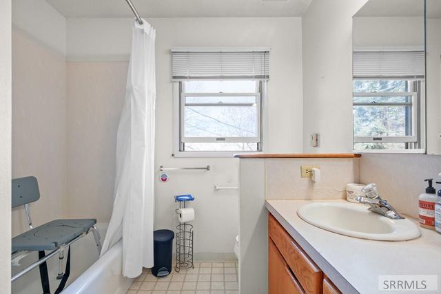 1780 Carmel Drive, Idaho Falls, ID 83402