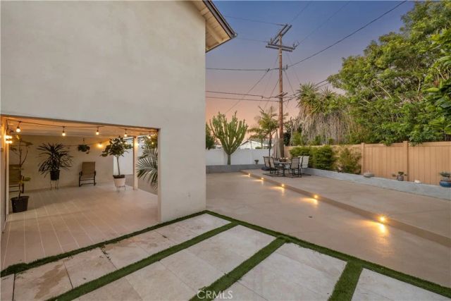 2750 San Carlos, Costa Mesa, CA 92626