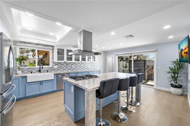 2750 San Carlos, Costa Mesa, CA 92626