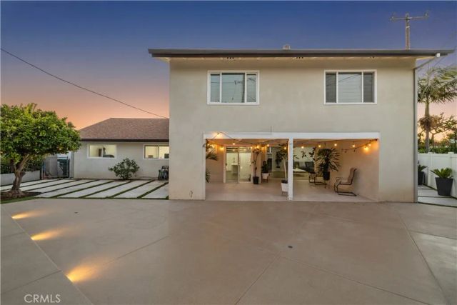 2750 San Carlos, Costa Mesa, CA 92626