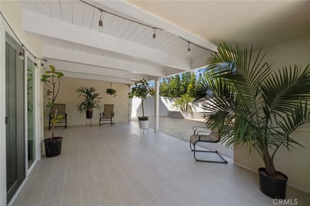 2750 San Carlos, Costa Mesa, CA 92626