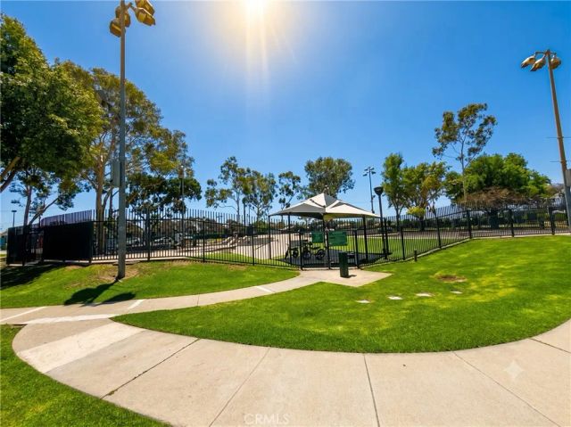 2750 San Carlos, Costa Mesa, CA 92626