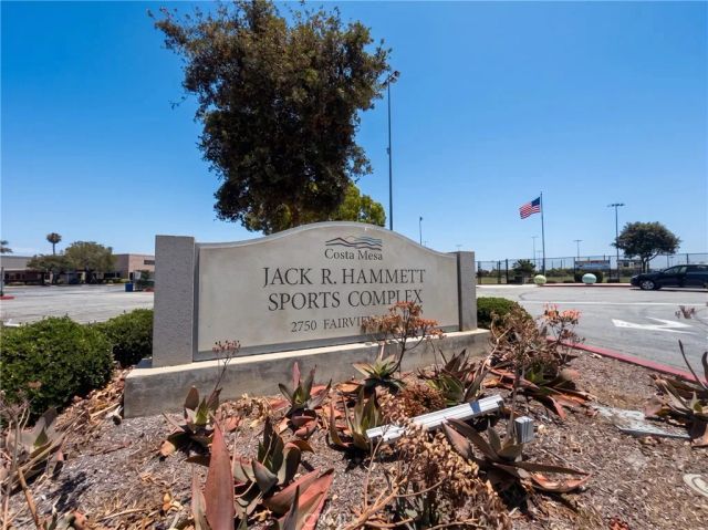 2750 San Carlos, Costa Mesa, CA 92626