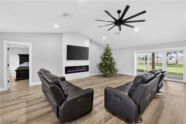 17060 Cypress Creek DR, North Fort Myers, FL 33917