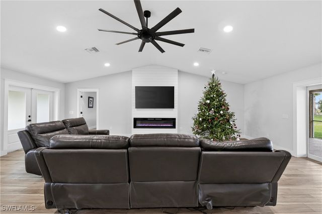 17060 Cypress Creek DR, North Fort Myers, FL 33917