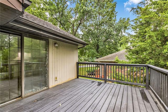 3612 NE Chapel Drive, Lee's Summit, MO 64064