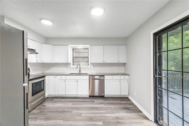 3612 NE Chapel Drive, Lee's Summit, MO 64064