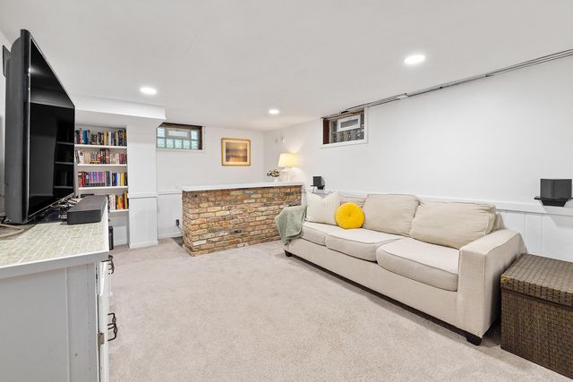 3255 Garfield Street NE, Minneapolis, MN 55418