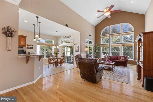 141 TIMBER HILL DR, Monroe Twp, NJ 08831