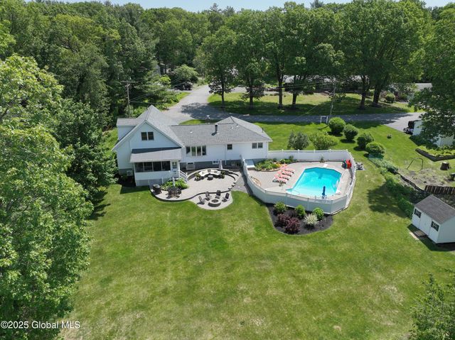 59 Mountainview Terrace, North Greenbush, NY 12144