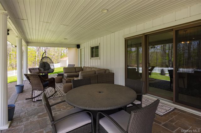 10 Quail Ridge Road, Hyde Park, NY 12538