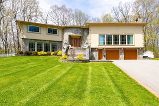 10 Quail Ridge Road, Hyde Park, NY 12538