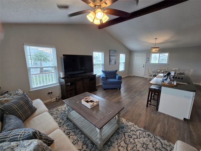 4222 Mason Drive, Galveston, TX 77554