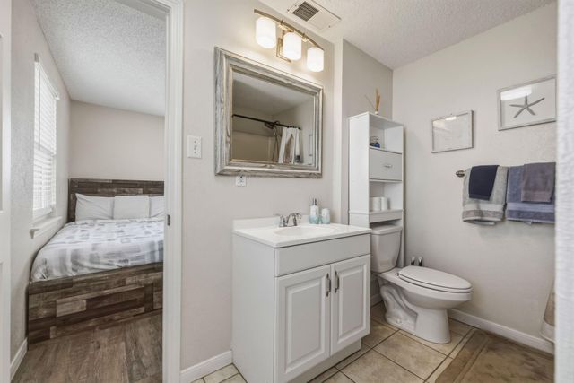 4222 Mason Drive, Galveston, TX 77554
