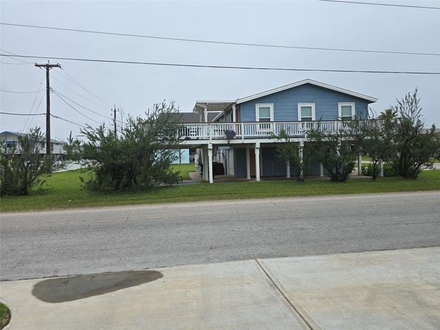 4222 Mason Drive, Galveston, TX 77554