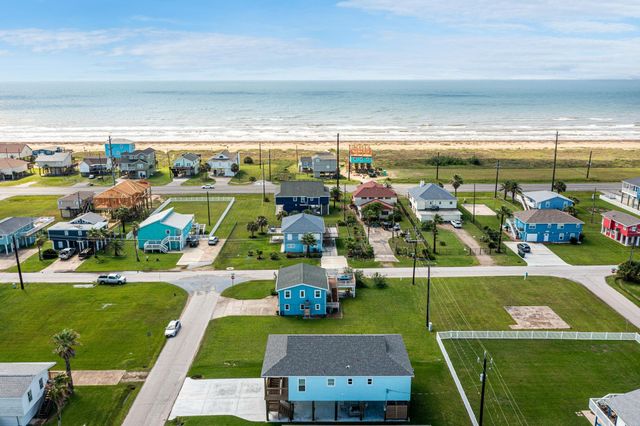 4222 Mason Drive, Galveston, TX 77554