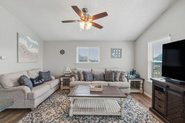 4222 Mason Drive, Galveston, TX 77554