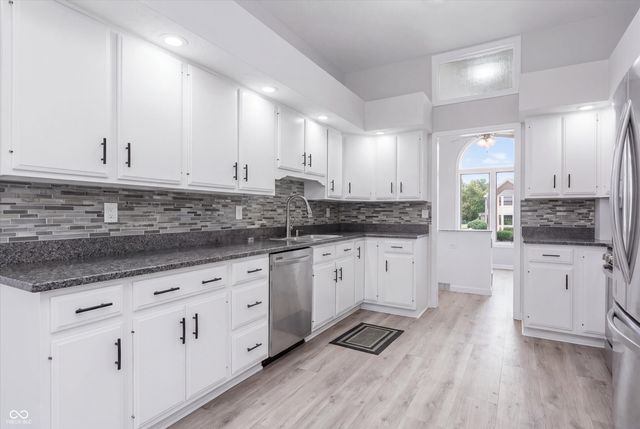 161 Stony Creek Overlook, Noblesville, IN 46060