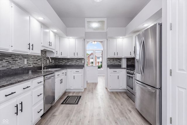 161 Stony Creek Overlook, Noblesville, IN 46060